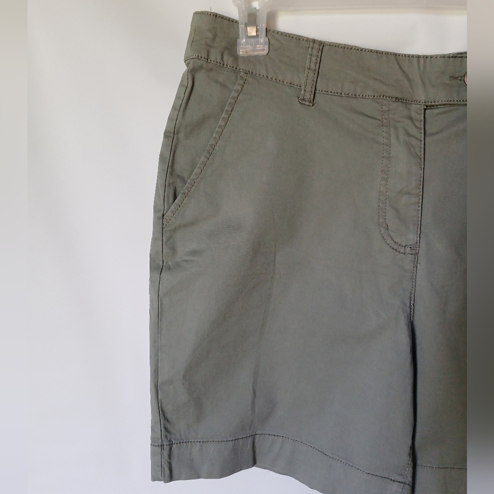 Kim Kim Rogers Womens Shorts Size 12 Color Army Green - Picture 3 of 9